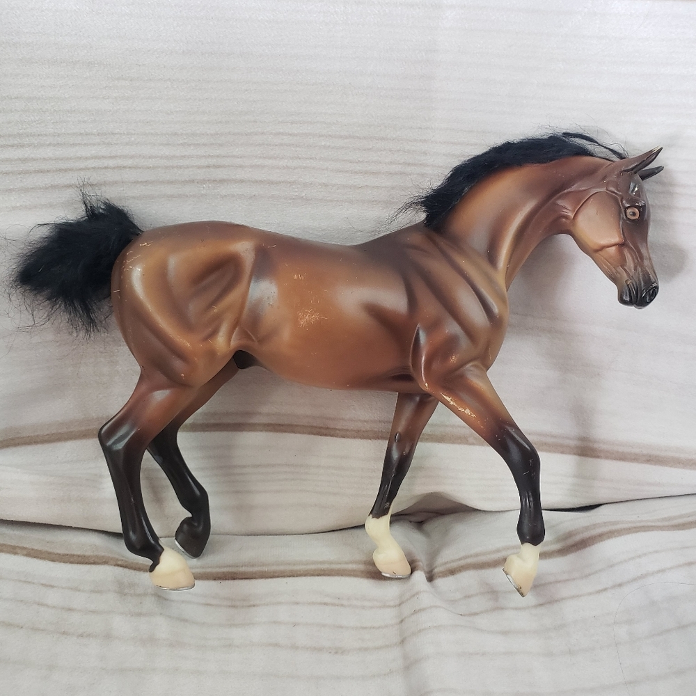 ๐SOLD๐Breyer Brown Quarter Horse Black Hair 7.5 x 6.5 Inch Cut Hair Paint Wear - Picture 10 of 10